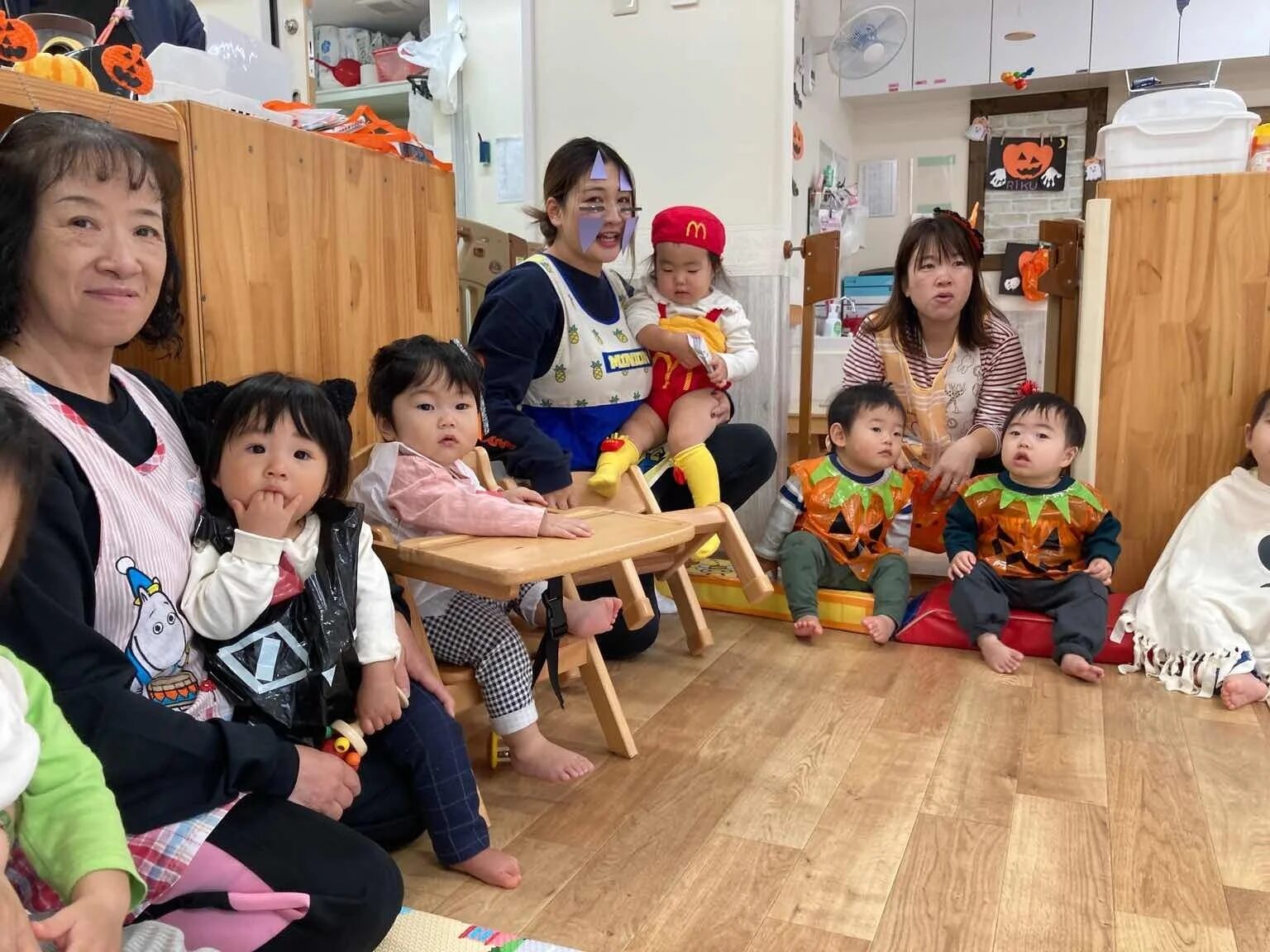 たばた絆保育園のハロウィンイベントの様子