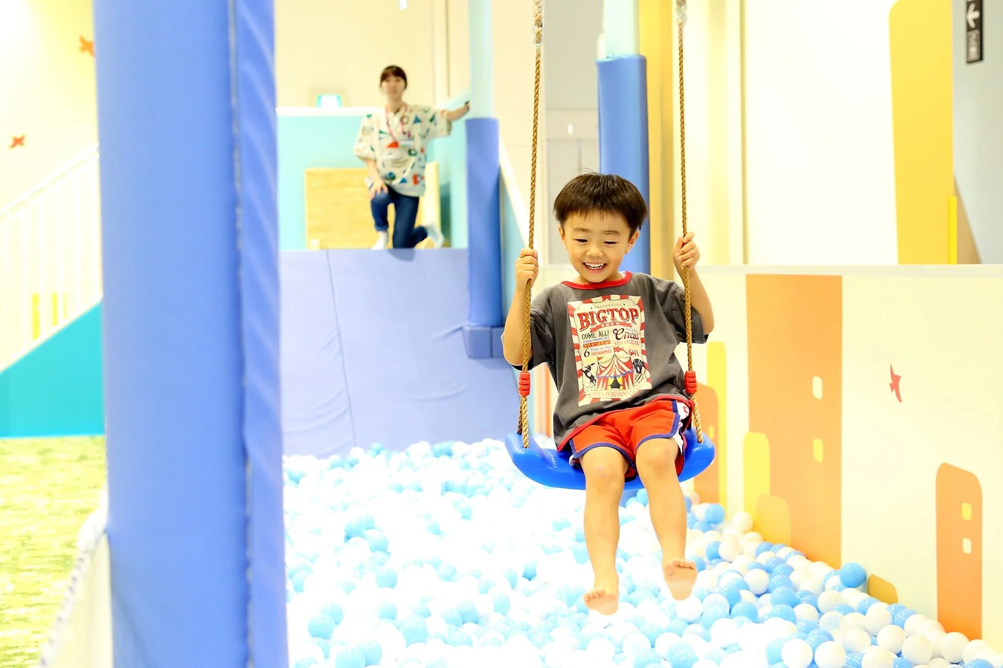 氷山エリア レールグライダー