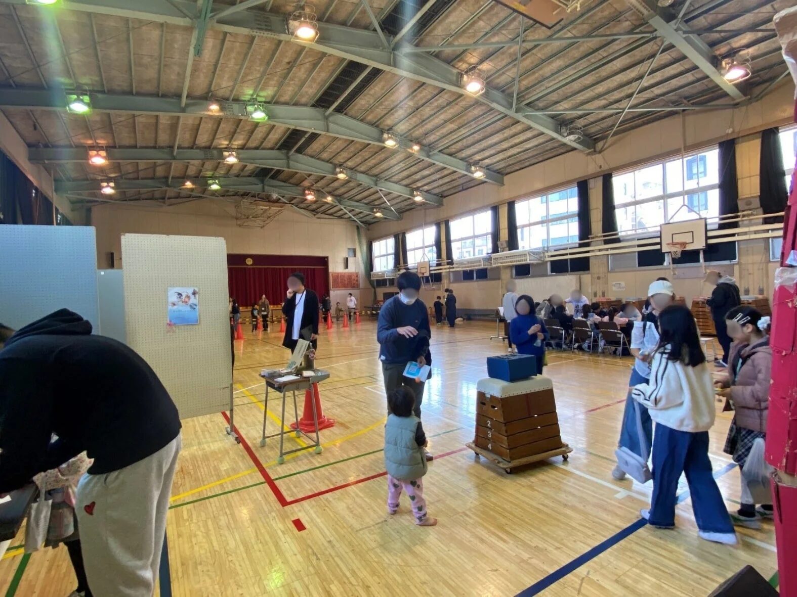 イベントで賑わう体育館