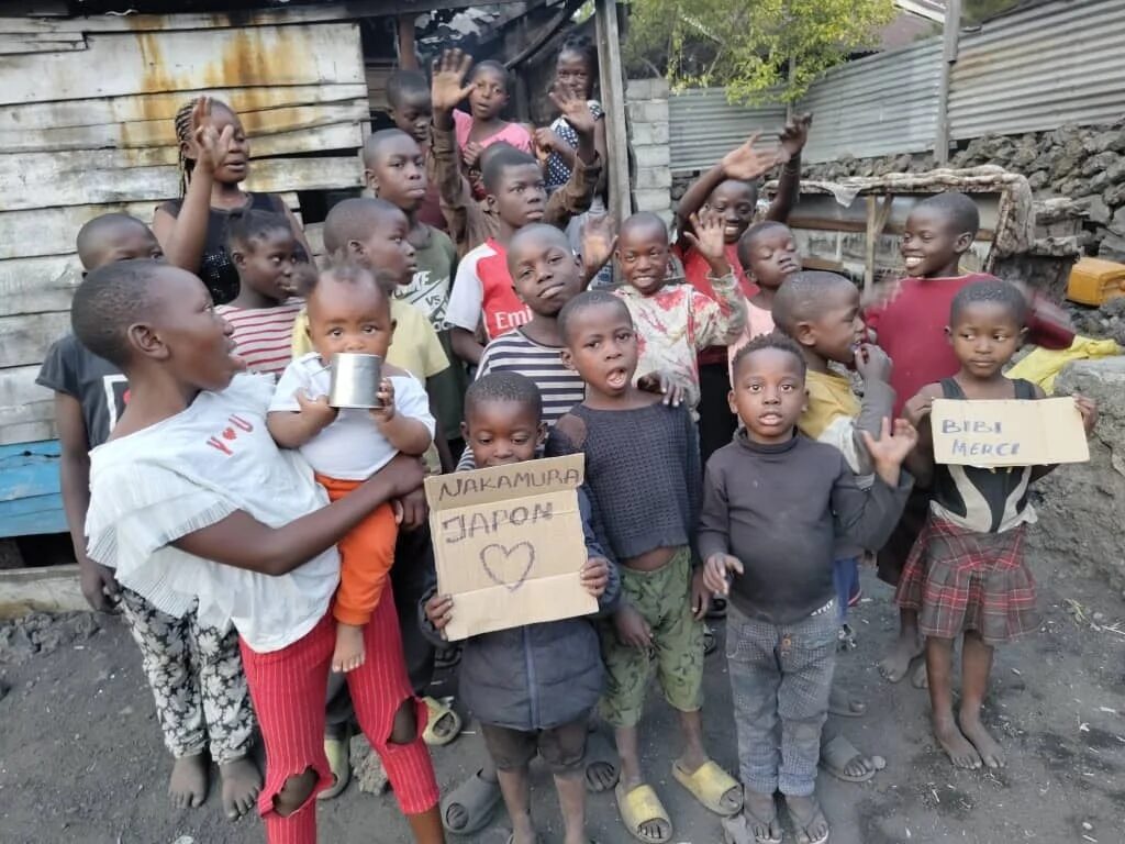 感謝を伝える子供たち