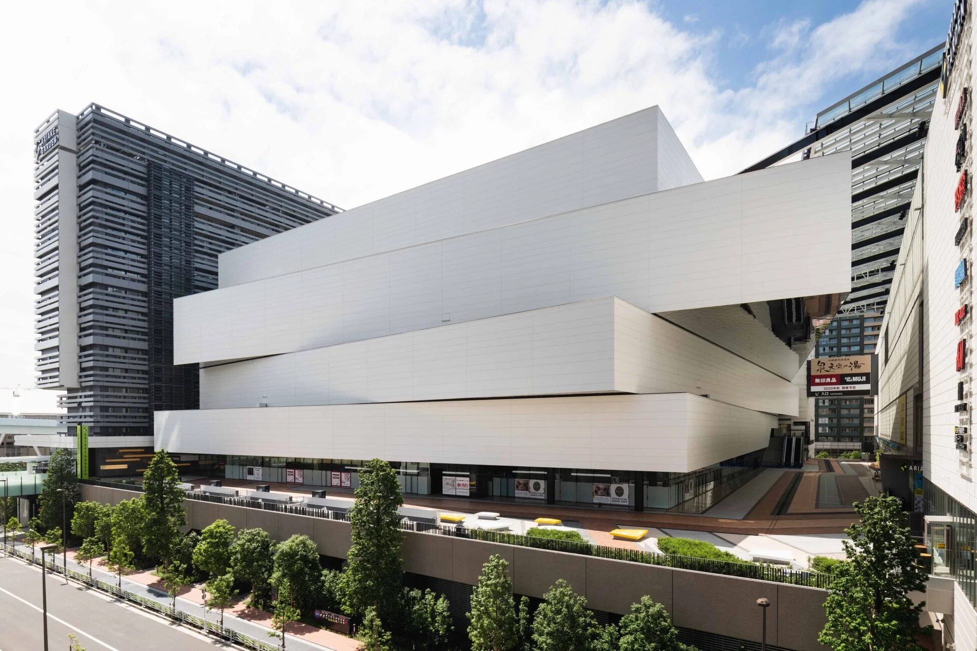 有明ガーデンの外観