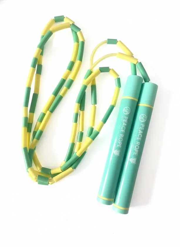 緑と黄色のビーズの縄跳び